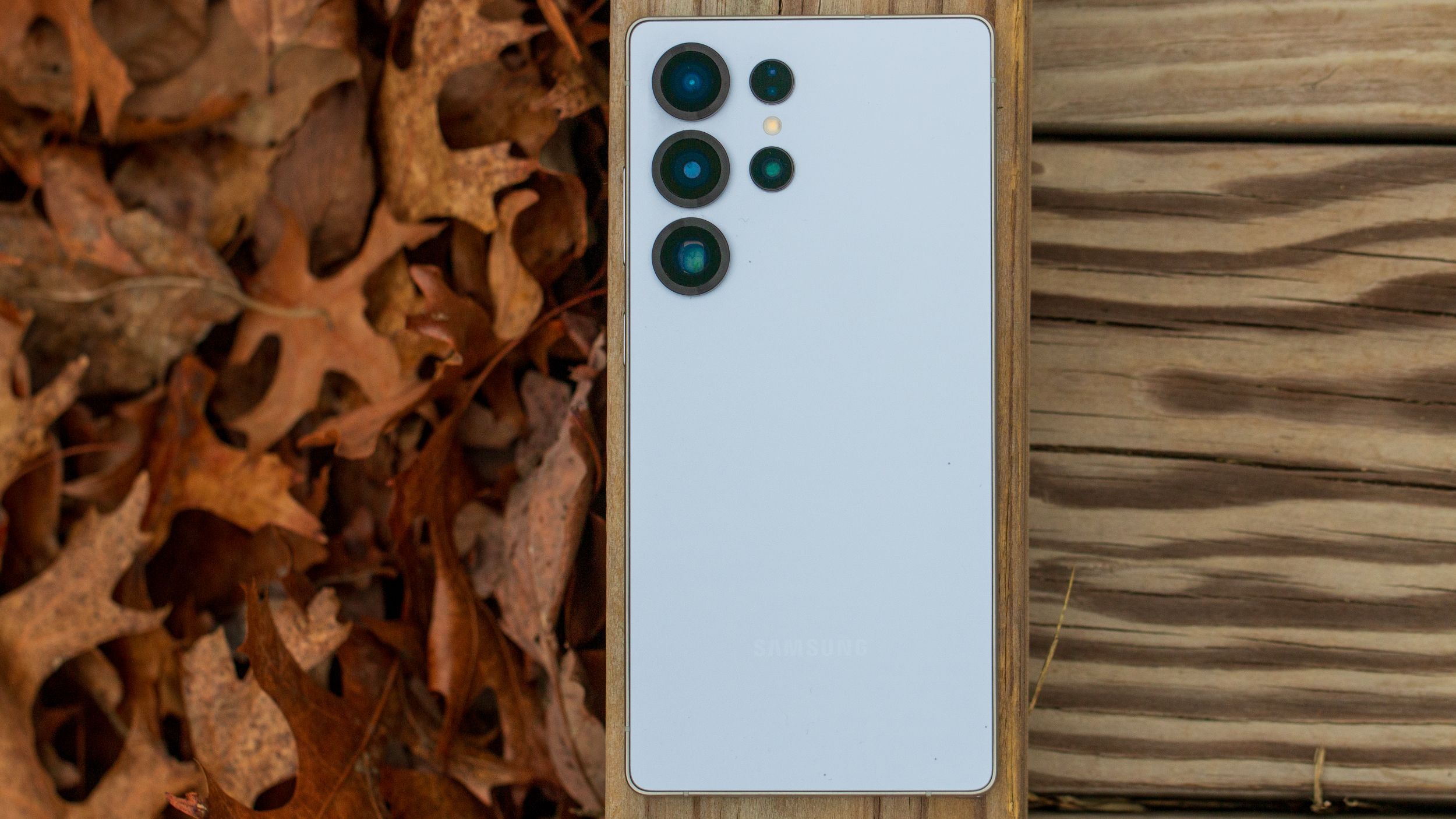 I can’t get these leaked Galaxy S26 series renders, specs off my mind